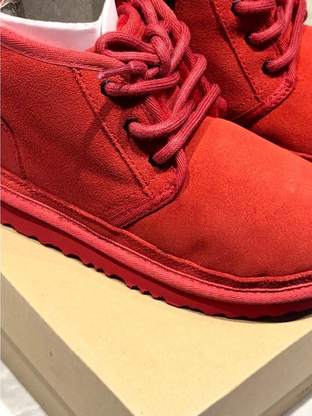 UGG Kids Red Suede Lace-Up Ankle Boots t neumell ll